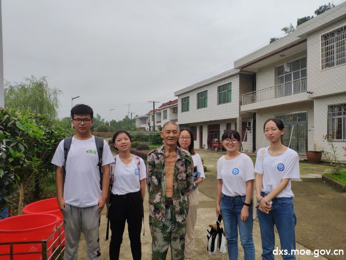 【美丽中国】长沙理工学子三下乡：践行垃圾分类 让绿梦在汉寿开花