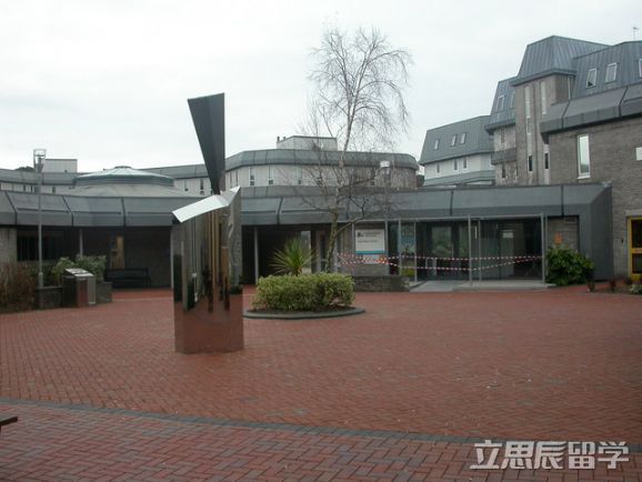 收到英国大学offer雅思不达标？教你如何应对