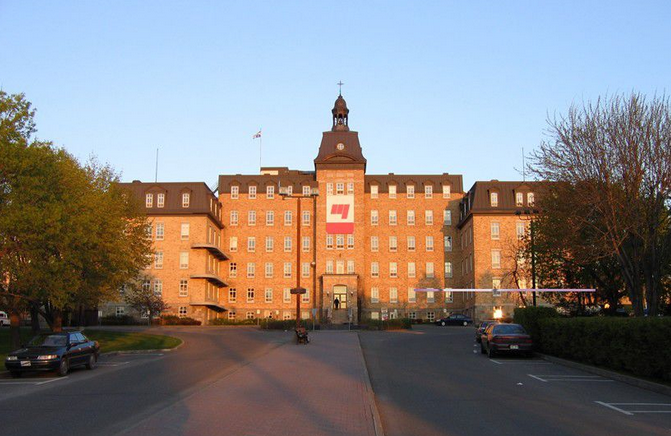 高考后去加拿大留学，你会选择哪个省呢？