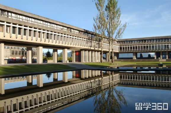 高考后打算留学加拿大，还来得及吗？