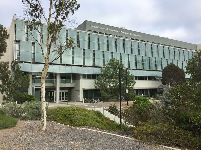 加州大学圣地亚哥分校和美国东北大学哪个好？