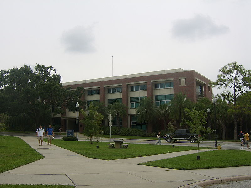 佛罗里达大学和宾夕法尼亚大学哪个好？