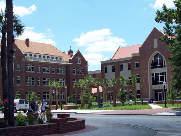 佛罗里达大学和哥伦比亚大学哪个好？