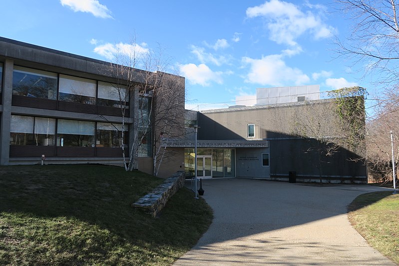 布兰迪斯大学和维克森林大学哪个好？