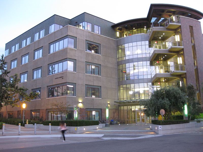 加州大学欧文分校和伦斯勒理工学院哪个好？