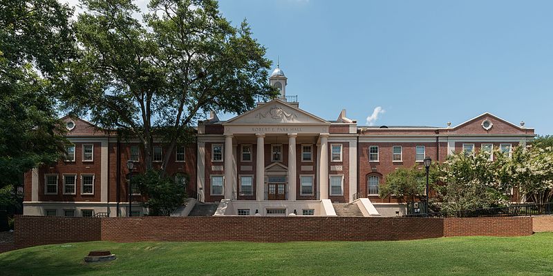 佐治亚大学和波士顿大学哪个好？