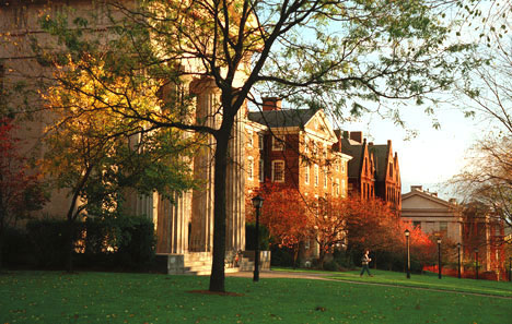 布朗大学和圣路易斯华盛顿大学哪个好？