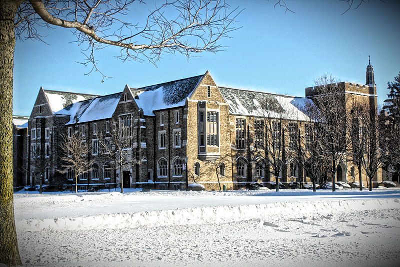 美国圣母大学和密歇根大学安娜堡分校哪个好？