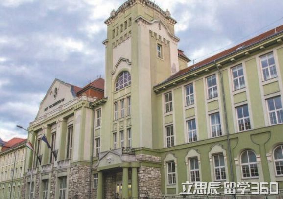 梁同学不忘初心，喜获佩奇大学硕士录取