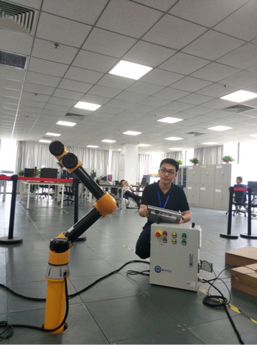 “不忘初心、牢记使命”成清华大学博士生必修实践关键词