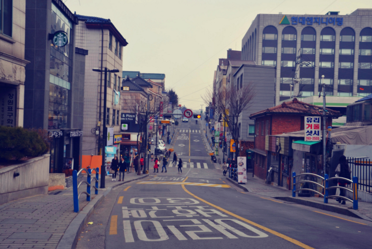 韩国留学不同学校读研留学费用