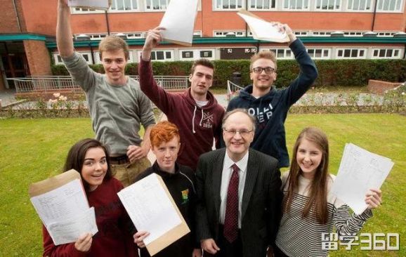 英国高考不太难？BBC报道过的超级学霸，考完照样哭成狗