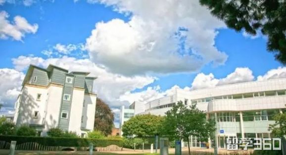 英国这些大学正式宣布接受中国高考成绩！