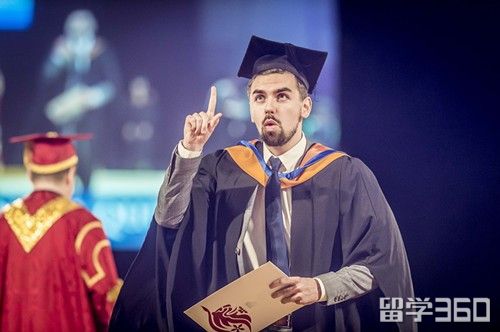 高考生，想去英国留学？这份教育体系攻略，为你开路！