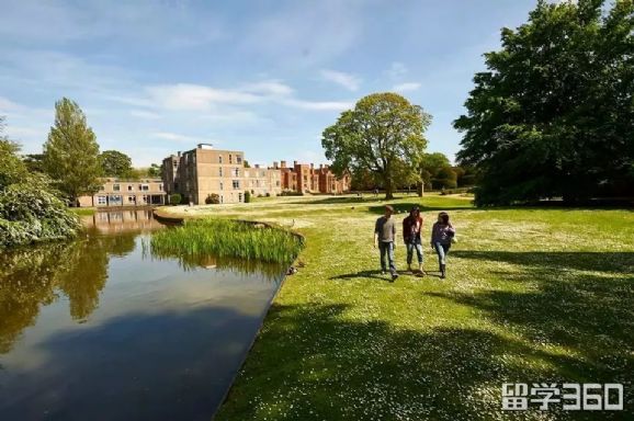 高考后留学英国名校推荐