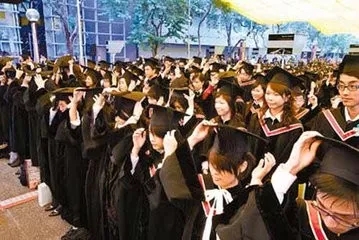 香港留学|首批00后迎来高考，香港留学，高考的另一佳径！