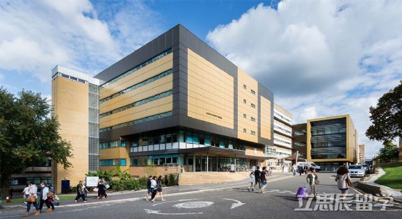 萨里大学经济学