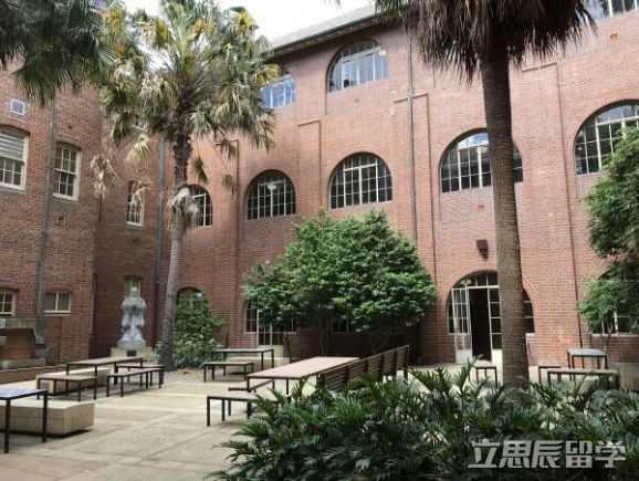 悉尼大学是公立大学吗