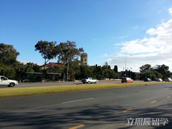 南澳大学留学费用