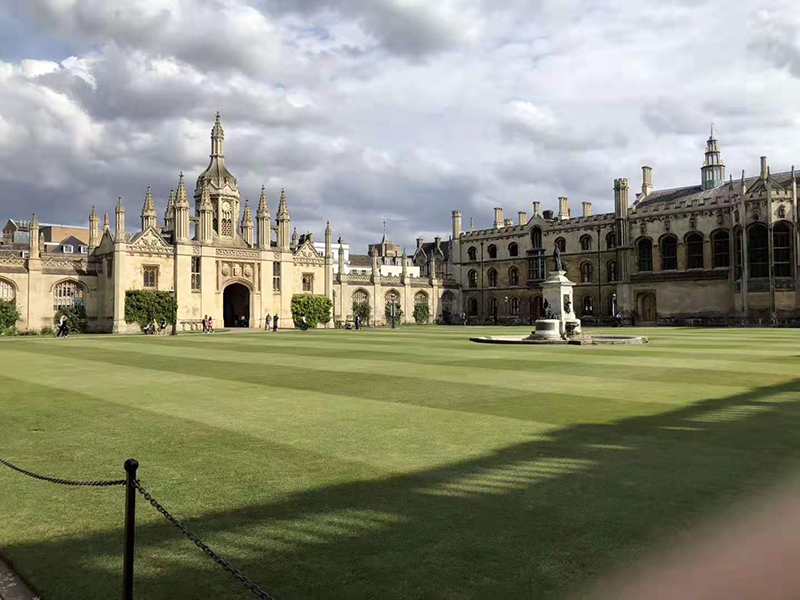 初中英国留学