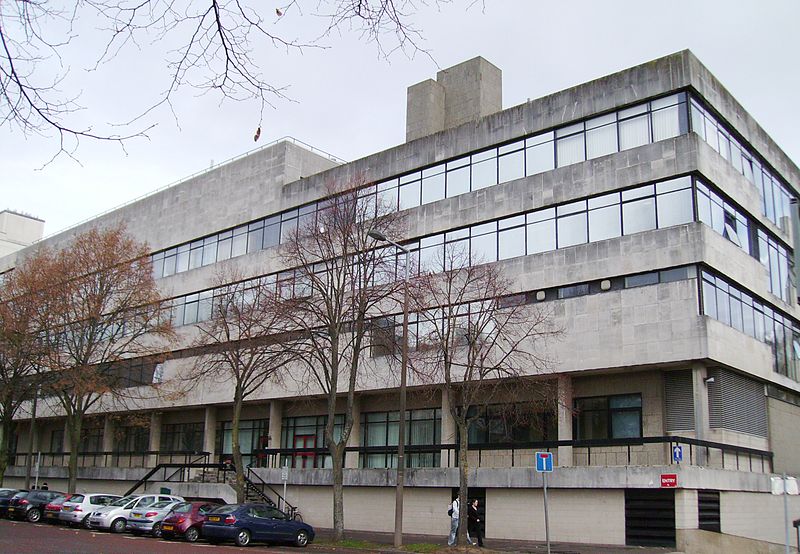 英国卡迪夫大学新闻传播要求