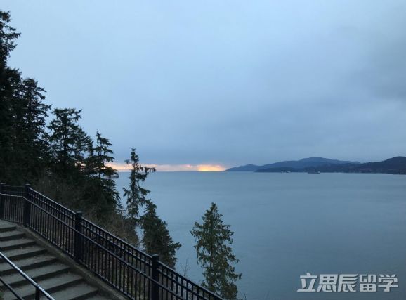 去加拿大留学所有费用