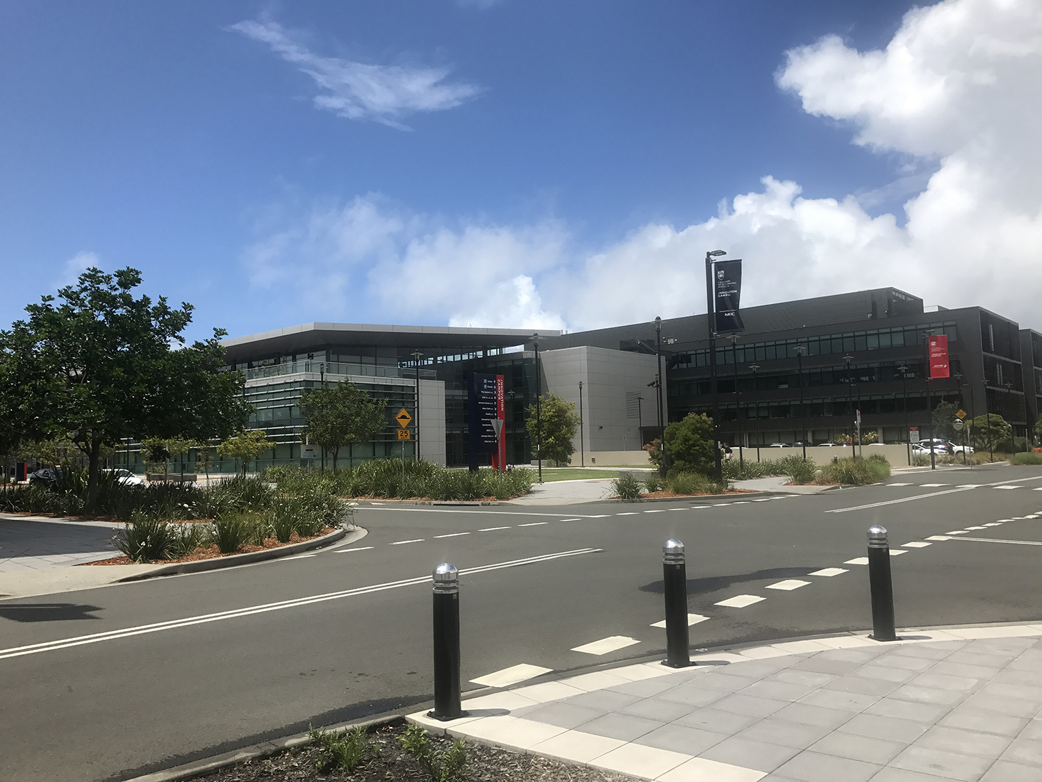 卧龙岗大学硕士含金量