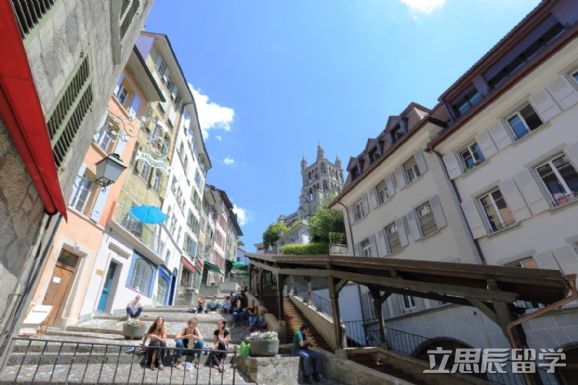 瑞士留学酒店管理要求
