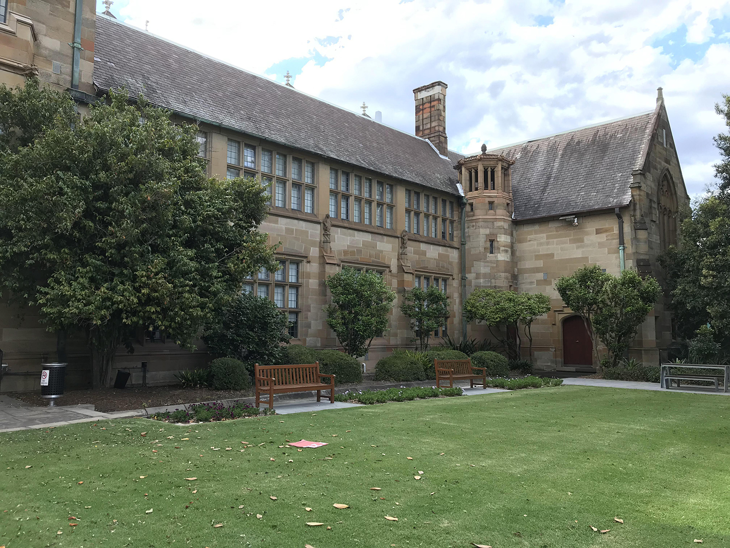 悉尼大学物流