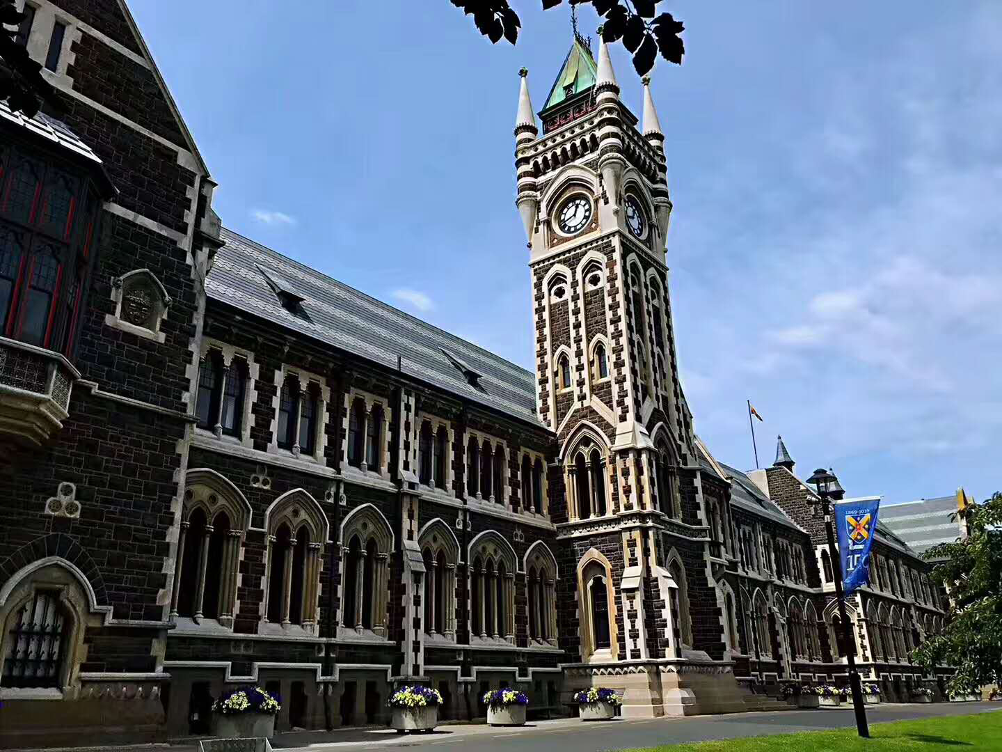 新西兰奥塔哥大学费用