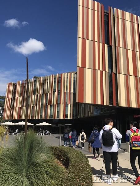 麦考瑞大学读研