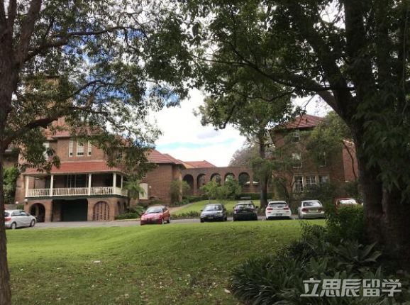 悉尼大学商科费用