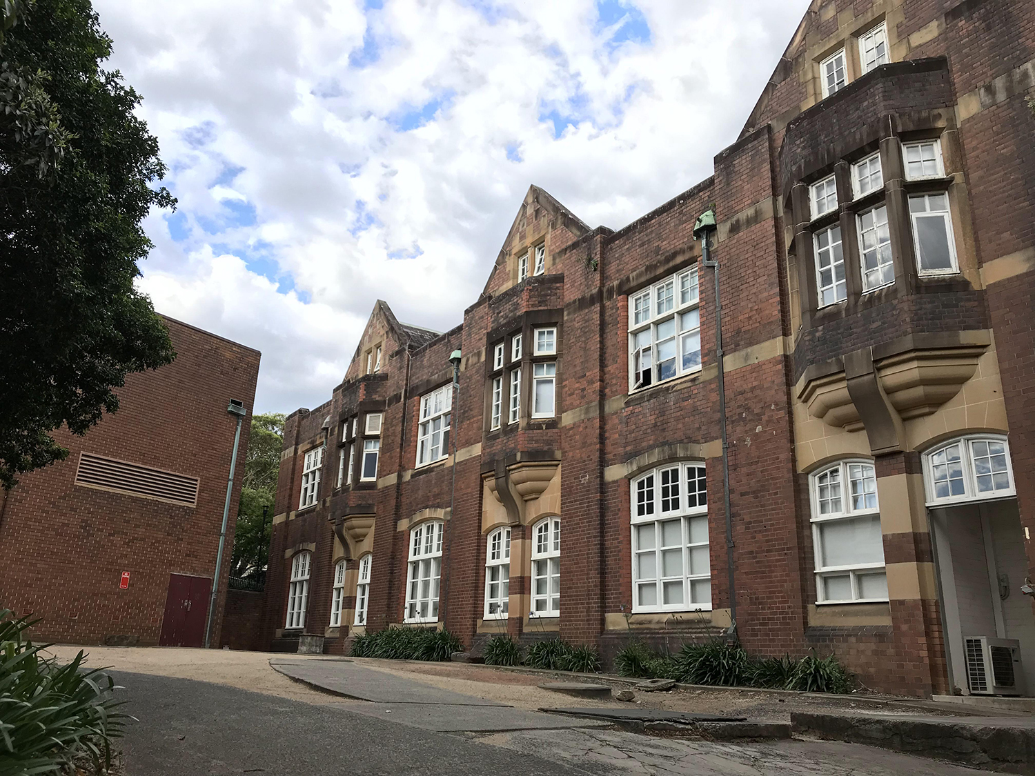 悉尼大学电子工程