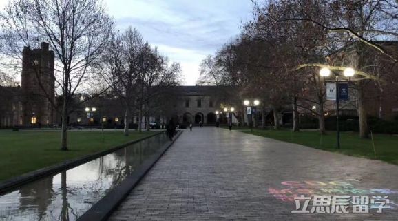 墨尔本大学开学日期