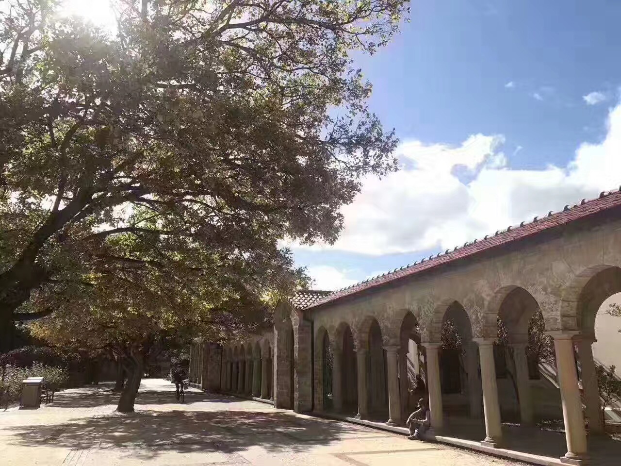 加拿大维多利亚大学好吗