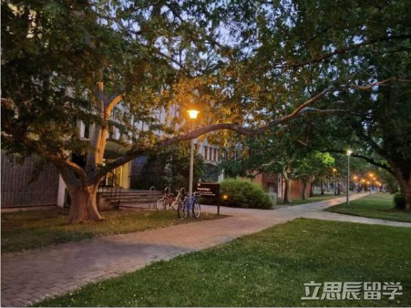 澳洲国立大学研究生学费