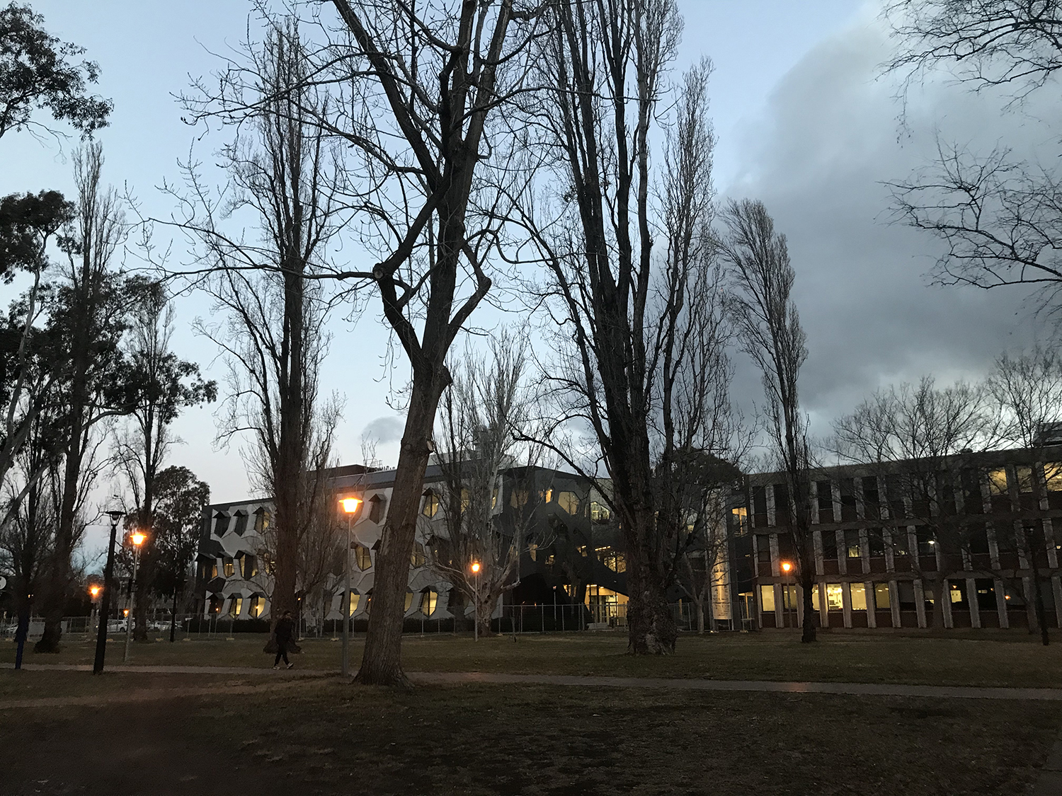 澳洲国立大学毕业时间
