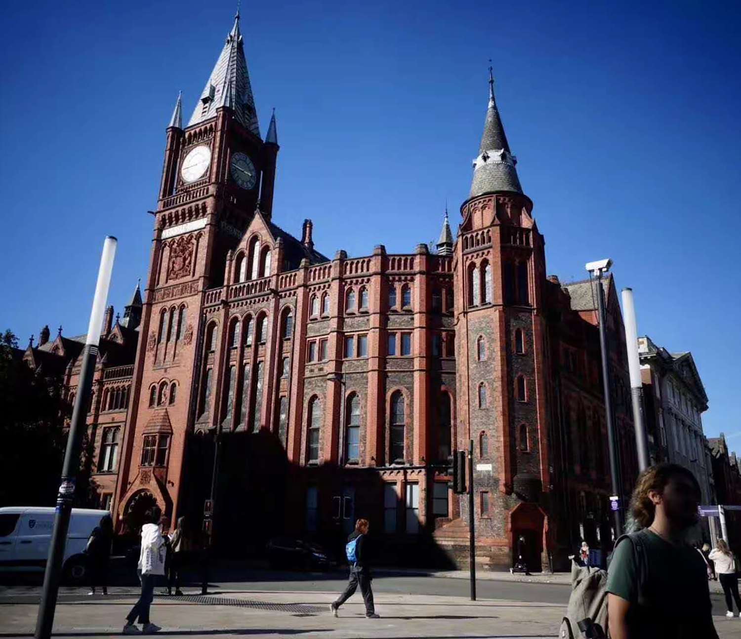 利物浦大学语言班通过率