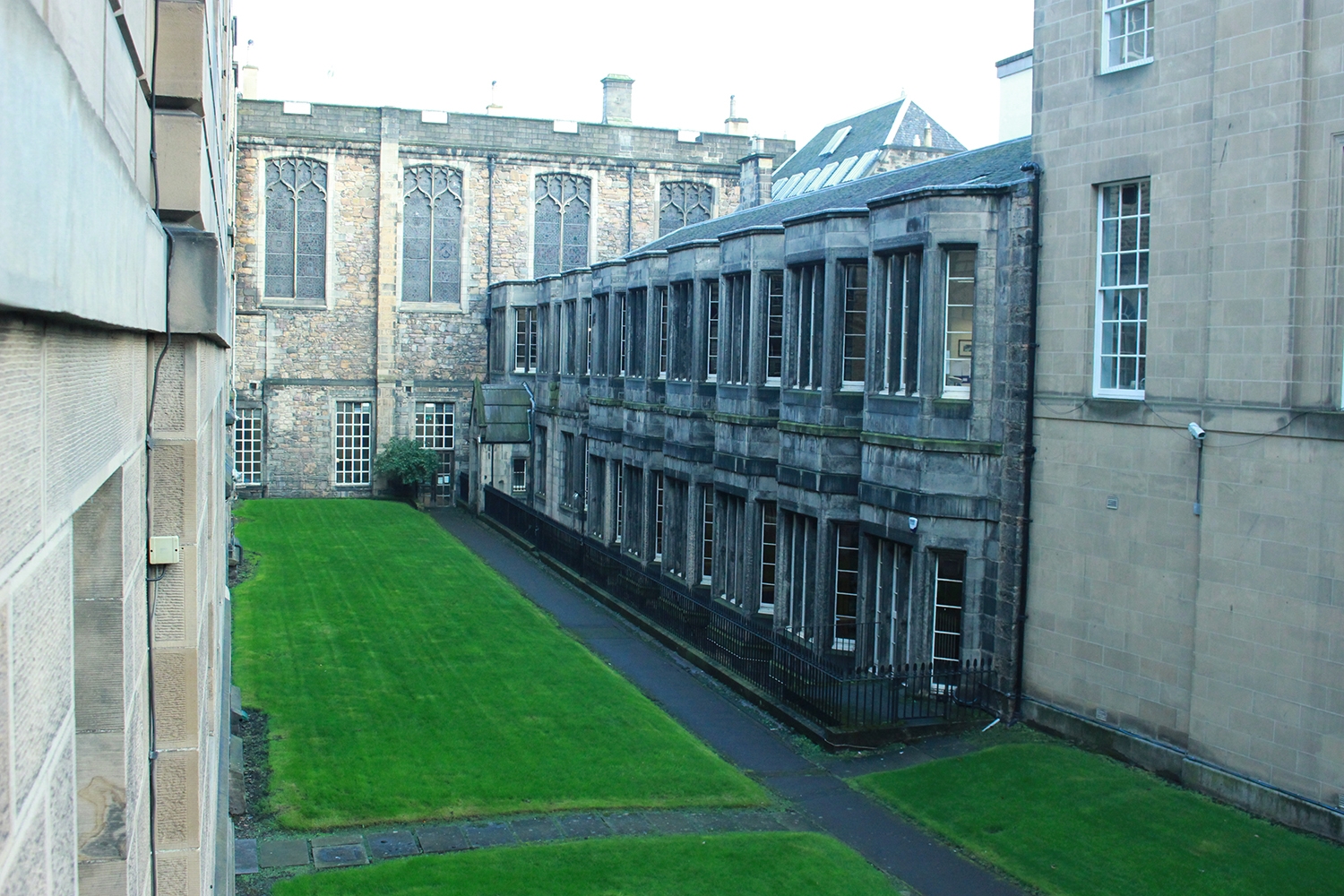 爱丁堡大学国际学生