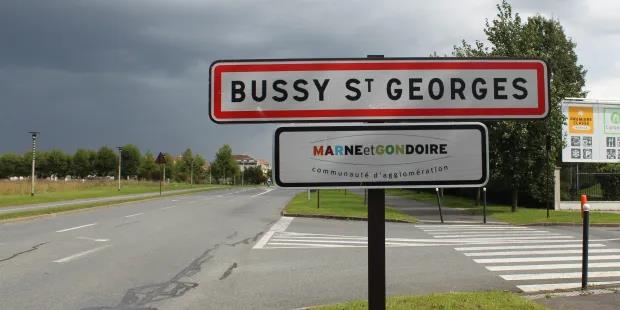 碧西市（Bussy st Georges）4名市政府雇员感染，该地区为华人聚集区！