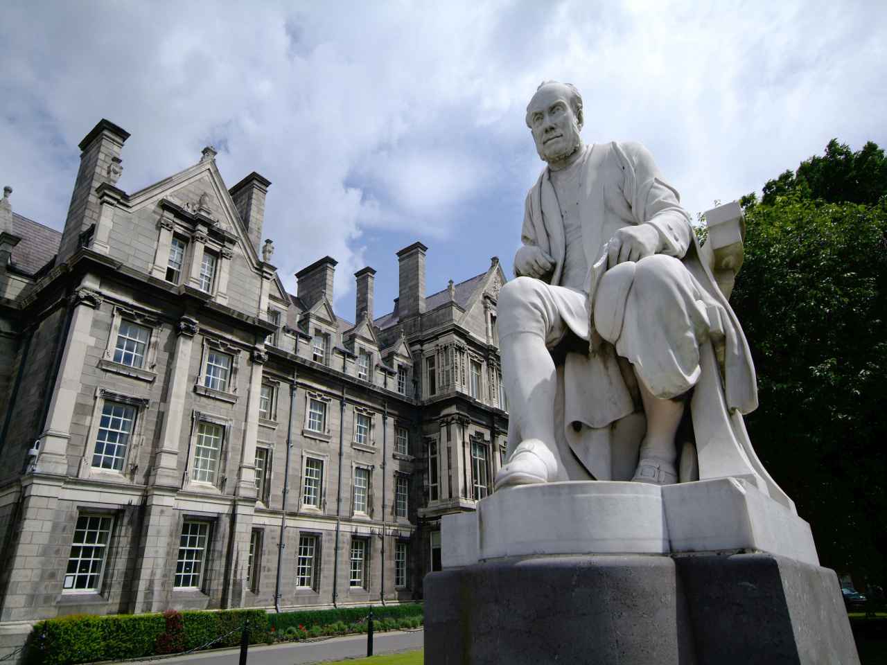 爱尔兰最好的护理学院：都柏林圣三一学院介绍