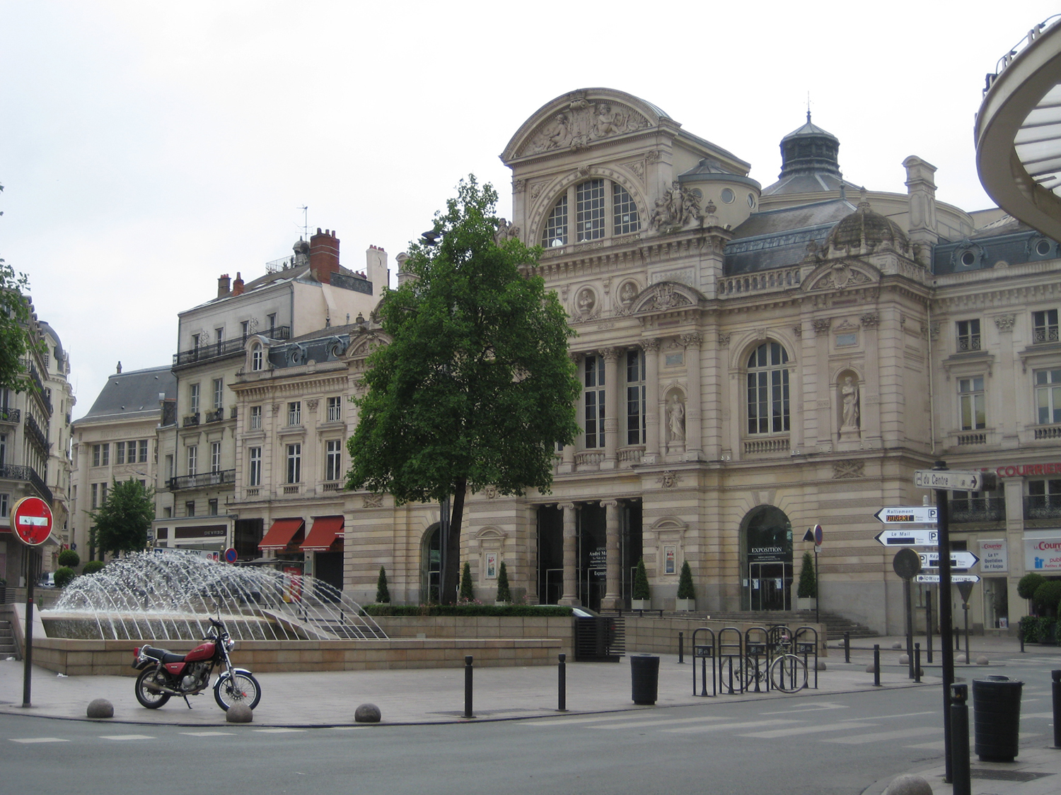 早规划早申请，成功转专业录取法国诺欧商学院！