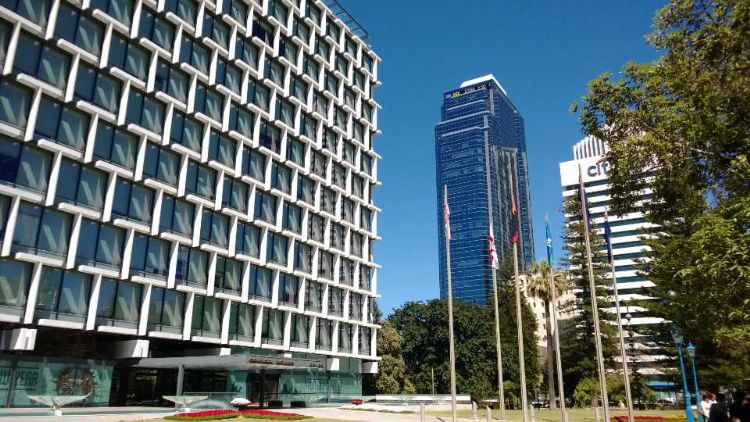 塔大宿舍被征用为隔离房！学校却在各界压力下依然开放！