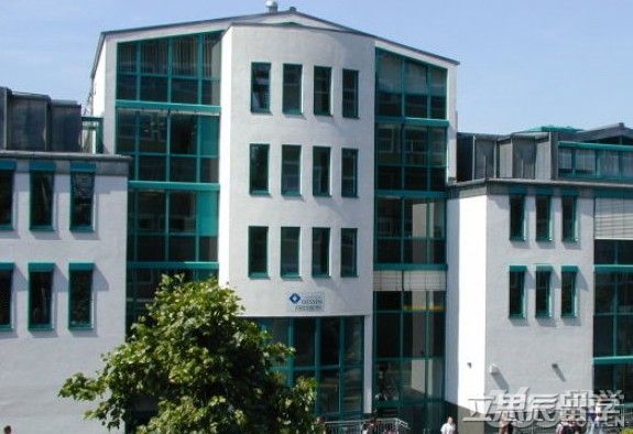 中部黑森工业大学开设了哪些学院？