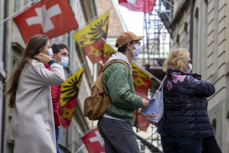 瑞士拒绝效仿邻国实施新一轮疫情封锁
