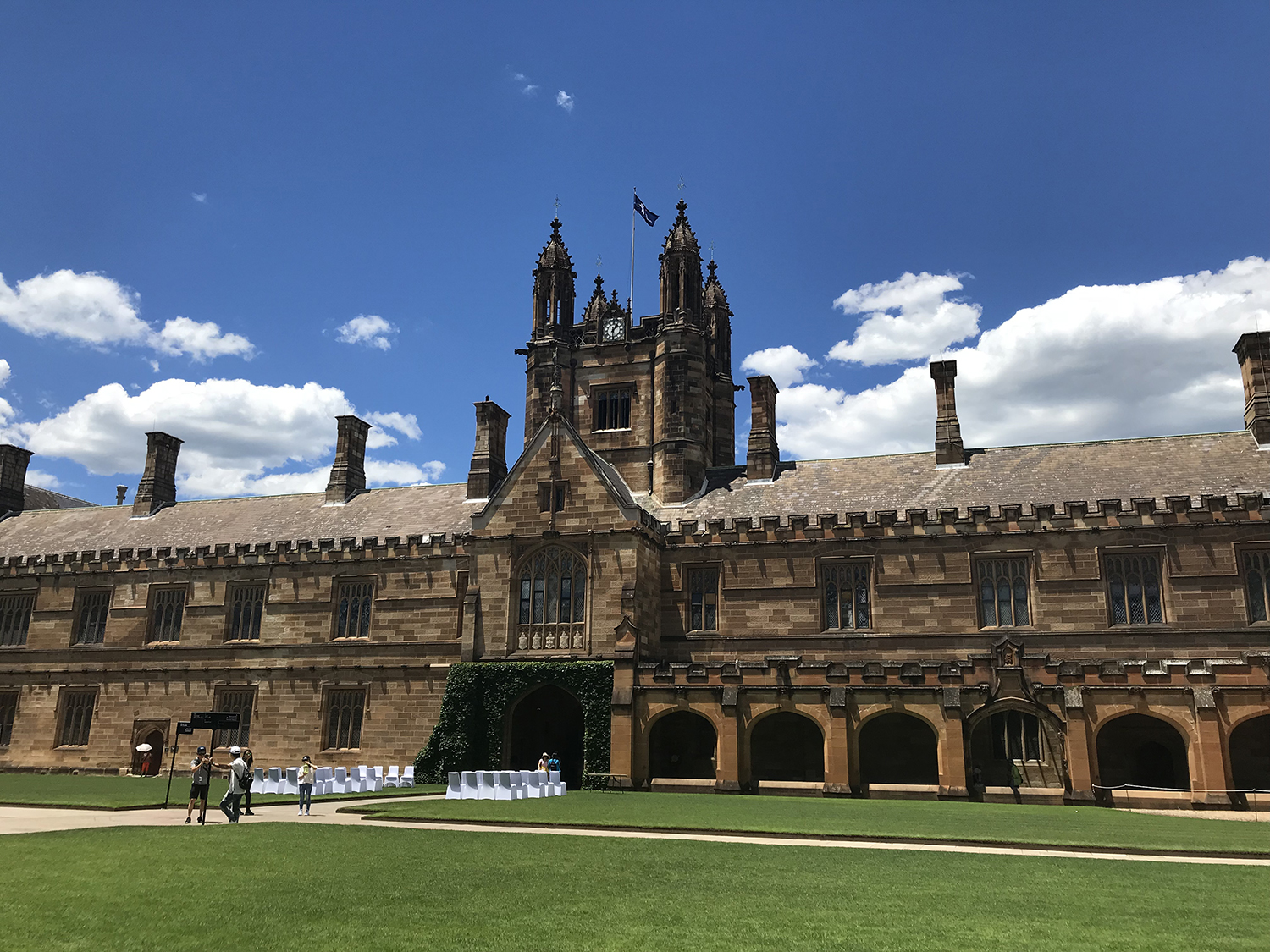 为什么南昆士兰大学是世界名校，却很容易进？