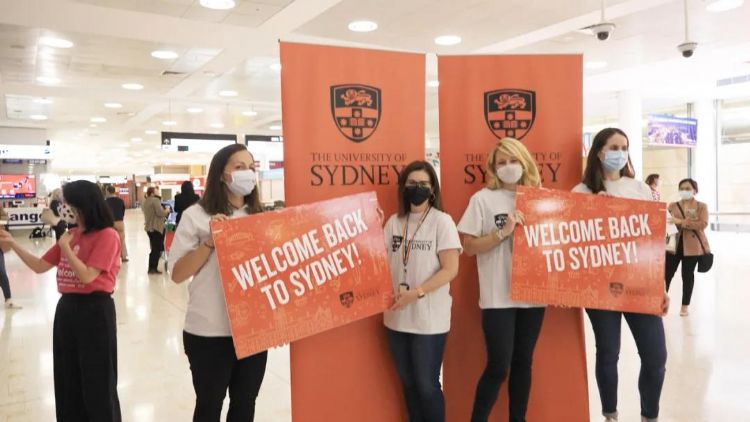 欢迎！首批中国留学生返澳成功！