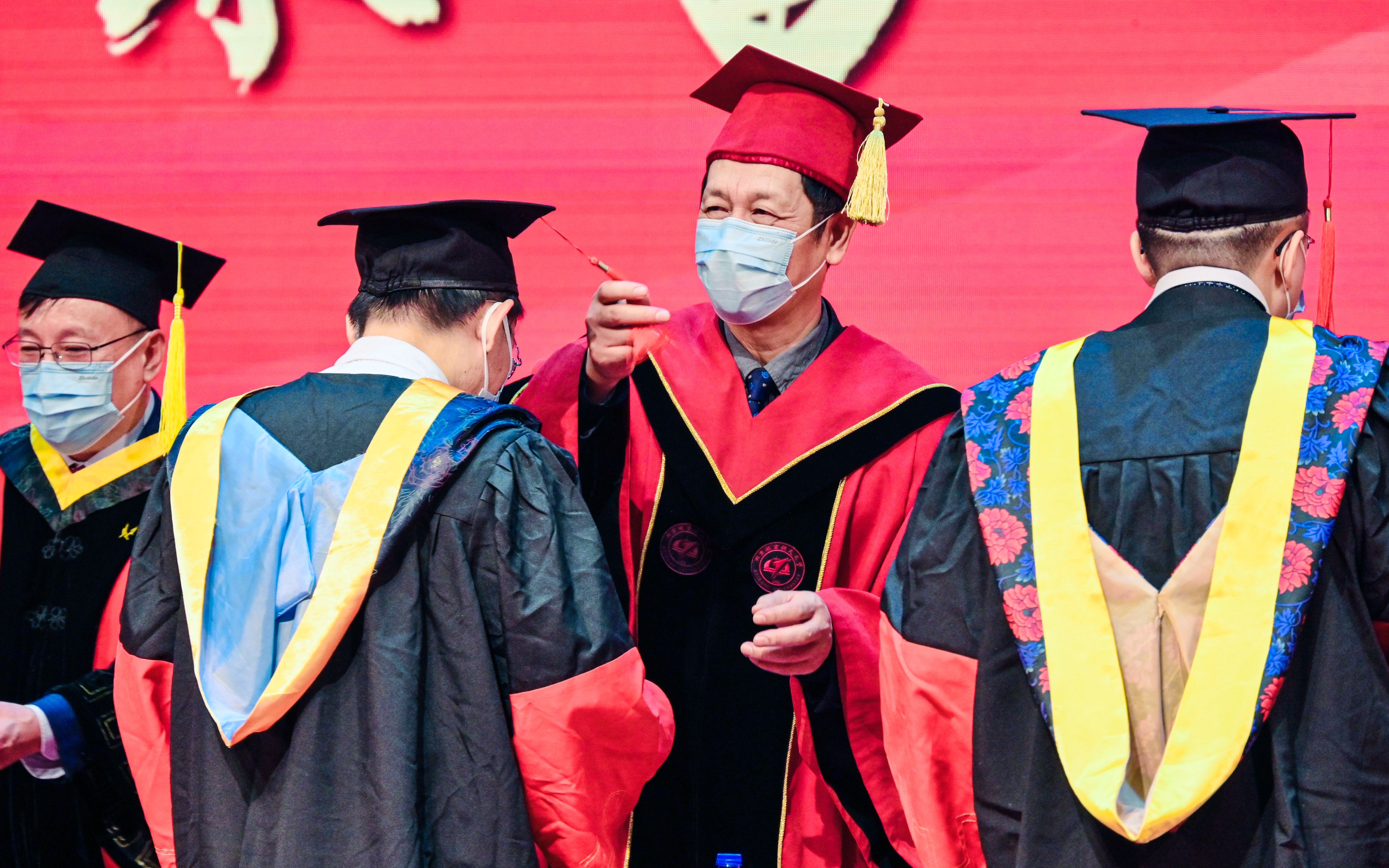 北京航空航天大学2022届3097名研究生迎来毕业礼