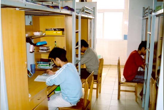 武汉科技大学食堂宿舍条件怎么样—宿舍图片