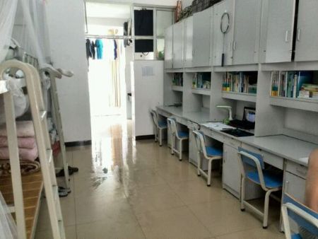 桂林理工大学博文管理学院食堂宿舍条件怎么样—宿舍图片